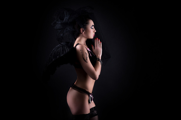 Black Angel Girl - Foto, afbeelding