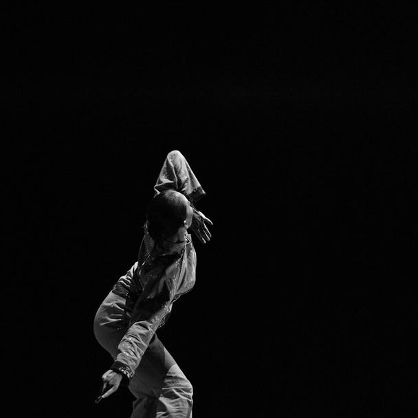 chinese modern dancer  - Фото, изображение