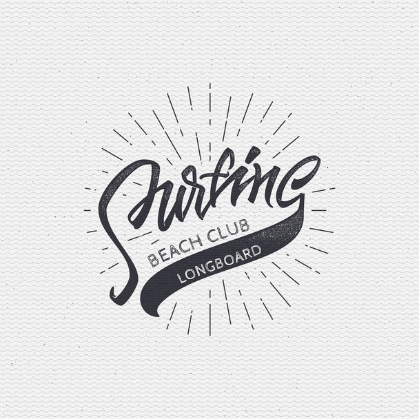 Surfen badges teken kunnen handgemaakte verschillen, gemaakt met behulp van kalligrafie en belettering het worden gebruikt als insignia badge logo ontwerp - Foto, afbeelding
