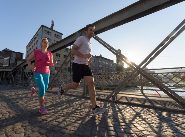 saudável casal jogging
 - Foto, Imagem