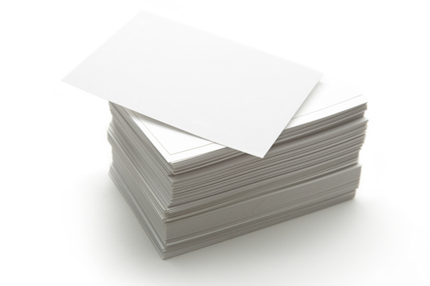 Empilement de cartes de papier blanc
 - Photo, image