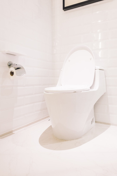 White Toilet seat - Foto, Imagem