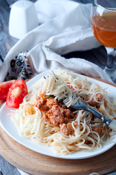 Вкусные спагетти с беконом
 - Фото, изображение