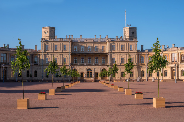 Gatchina Palace. Palace Square and the main entrance. - Foto, afbeelding
