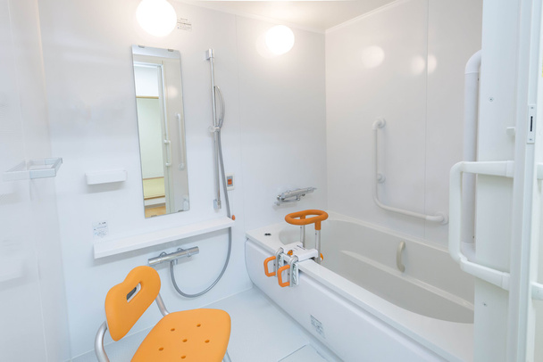 Kylpyamme hoitolaitos Kylpyhuone
 - Valokuva, kuva