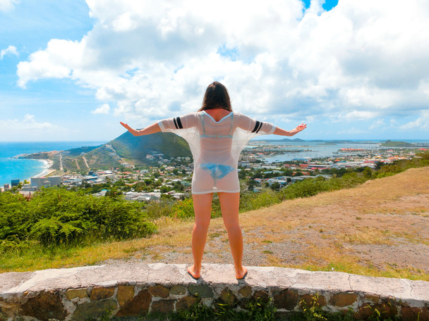 The girl at Sint Maarten island, Caribbean sea - Photo, Image