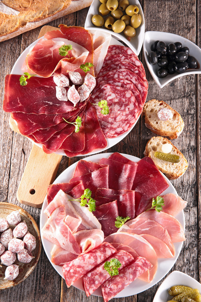 assorted meat and salami - Foto, afbeelding