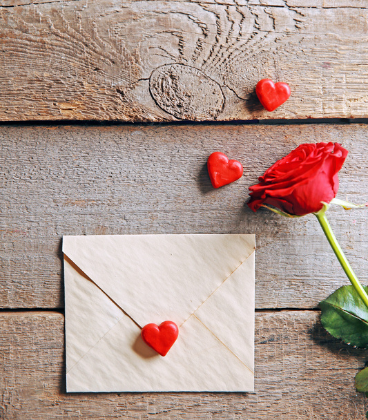 Beautiful rose with gift card - Zdjęcie, obraz