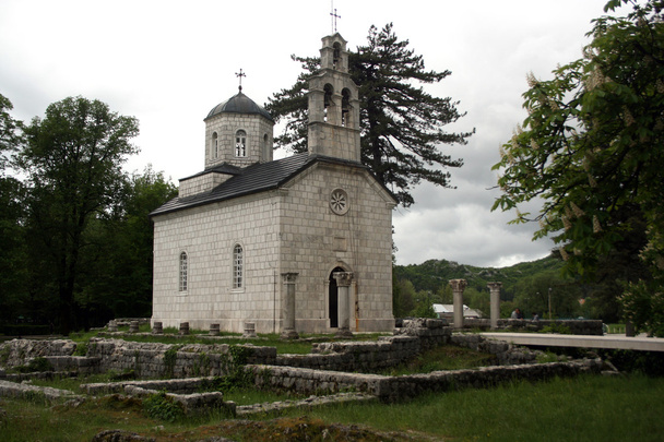 Igreja em Cetinje
 - Foto, Imagem