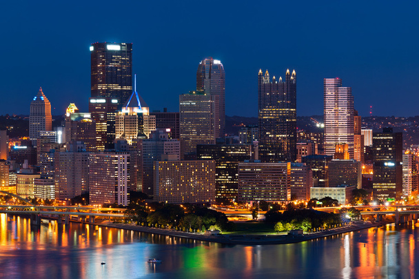 Skyline w Pittsburghu. - Zdjęcie, obraz