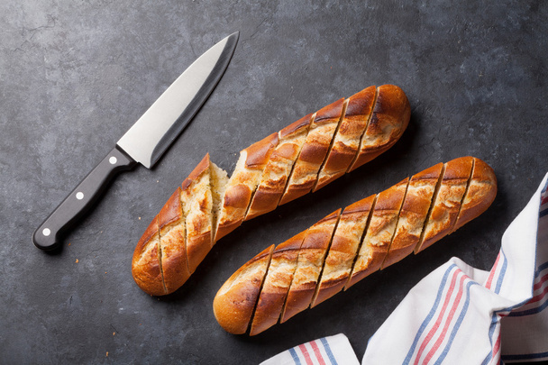 plátky chleba a nůž - Fotografie, Obrázek