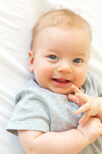 Dört aylık bebek - Fotoğraf, Görsel