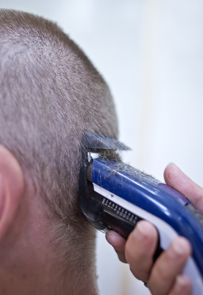 Barbier coupe cheveux avec tondeuse - Photo, image