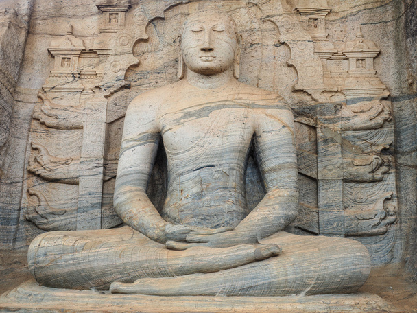 Statue de Bouddha à Polonnaruwa
 - Photo, image