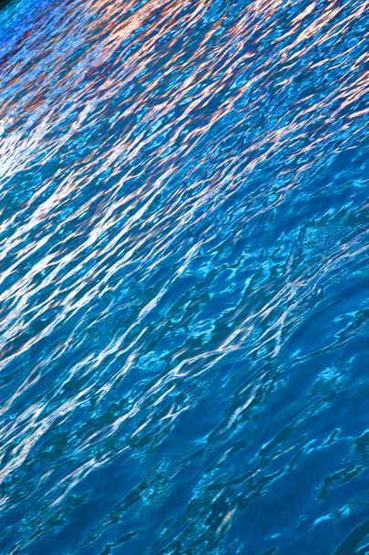 в морі грецького кольору і рефлексу
 - Фото, зображення
