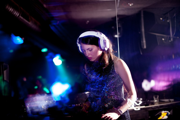 DJ'ler müzik ekipman  - Fotoğraf, Görsel