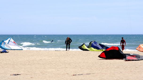 Castelldefels's beach with sportsman of Kitesurf - Photo, Image