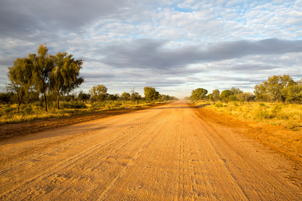 Straßenlandschaft im Outback - Foto, Bild