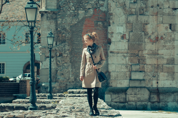 Girl in the beige coat - Valokuva, kuva