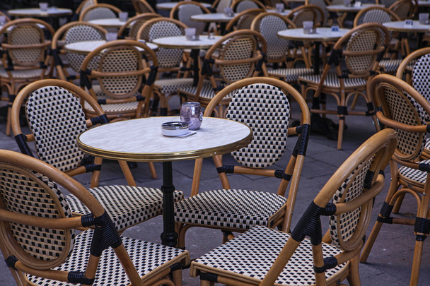 Old fashioned cafe terrace - Фото, изображение