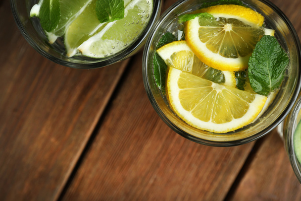 Fresh cocktail with soda and lemon  - Φωτογραφία, εικόνα