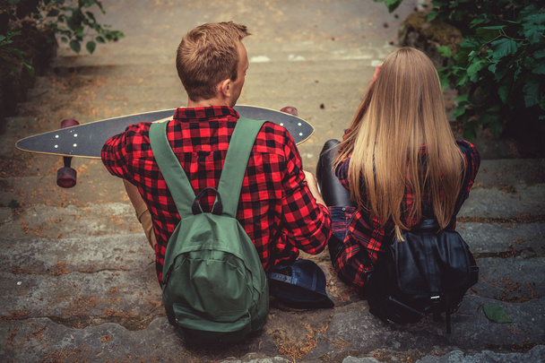 Casual young couple posing on footway - Foto, Imagem