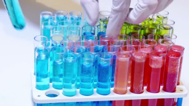 Laboratorium testen van specifieke chemische verbindingen - Video