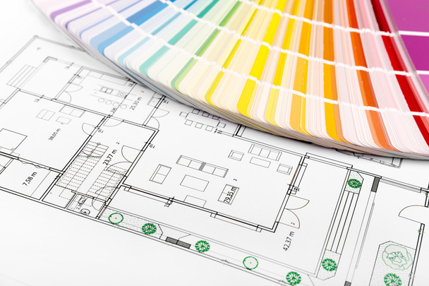 sélection des couleurs échantillons de peinture avec plan d'étage de la maison
 - Photo, image
