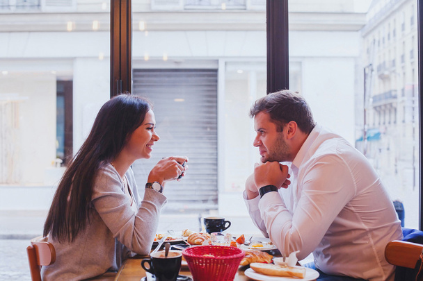 couple having lunch in cafe - Φωτογραφία, εικόνα