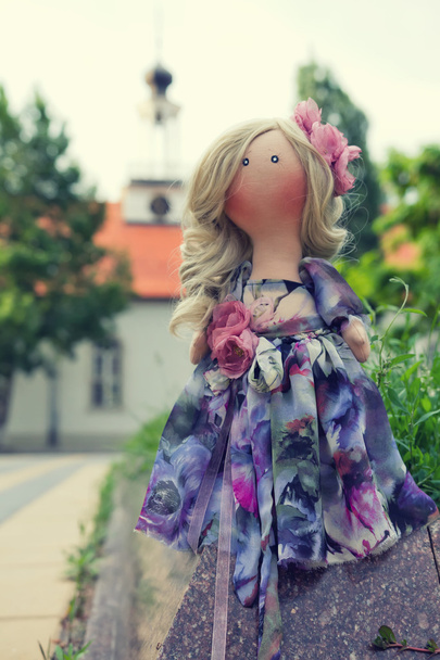 Ručně vyráběné panenky s přírodními vlasy dlouhé patchwork šaty - Fotografie, Obrázek