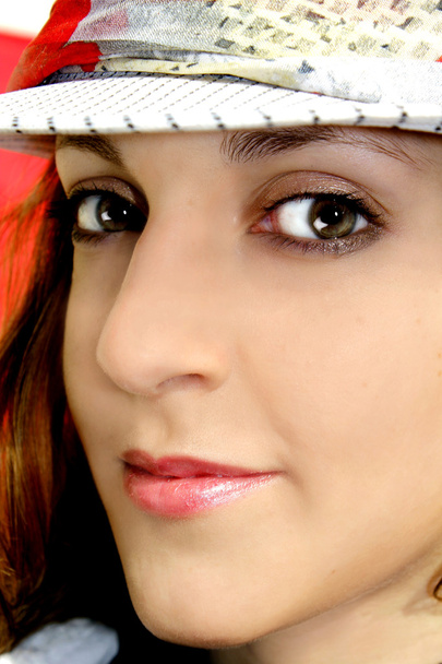 piękna dziewczyna w kapeluszu - Zdjęcie, obraz