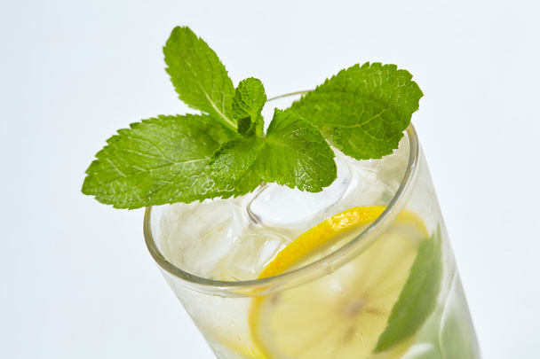 koude zomer limonade - Foto, afbeelding