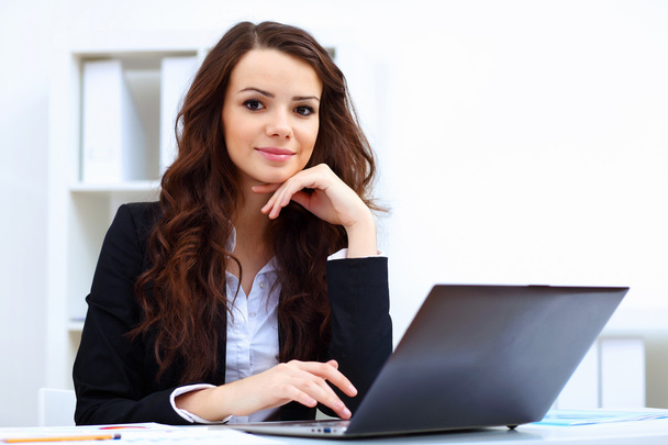 Young busines woman with notebook - Foto, imagen