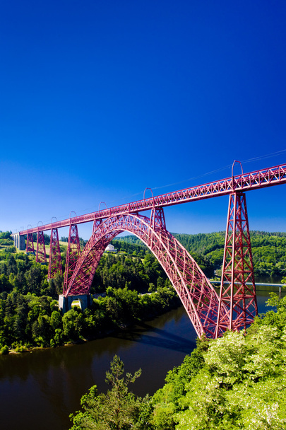 Garabit Viaduct, Cantal Département, Auvergne, França
 - Foto, Imagem