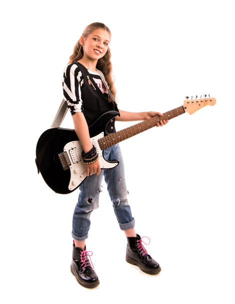Tyttö kitaran kanssa  - Valokuva, kuva