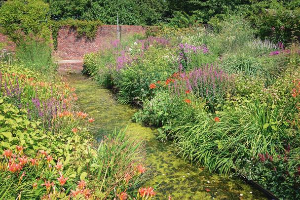 Gyönyörű kert eszme modell kertek Appeltern, Nederland - Fotó, kép