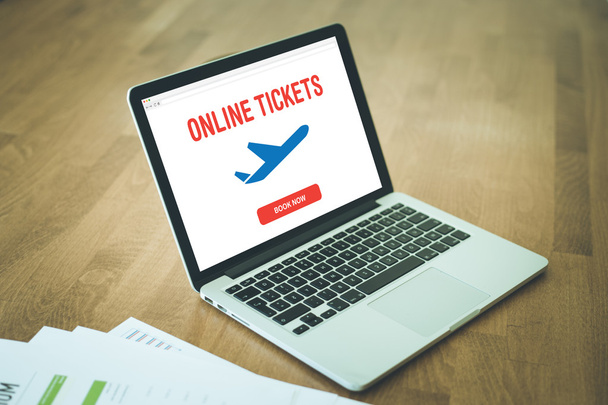 Buying airline tickets  - 写真・画像