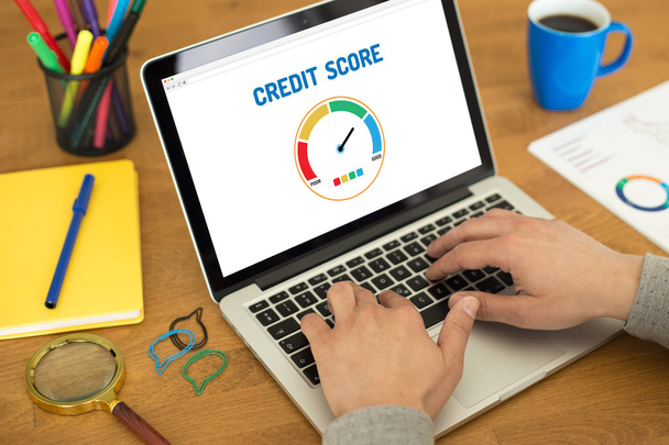 Computer with credit score application  - Foto, Imagen