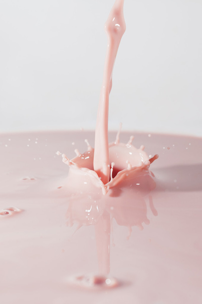 Splash of fruit milk cocktail - Foto, Bild