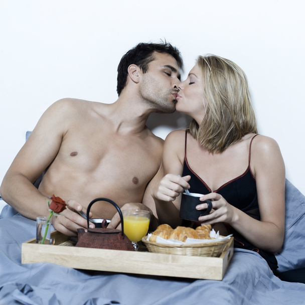 Romantic breakfast in bed - Foto, afbeelding