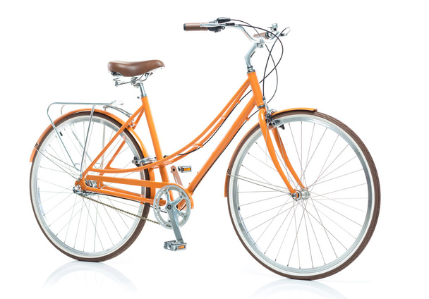 Стильный оранжевый велосипед на белом фоне
 - Фото, изображение