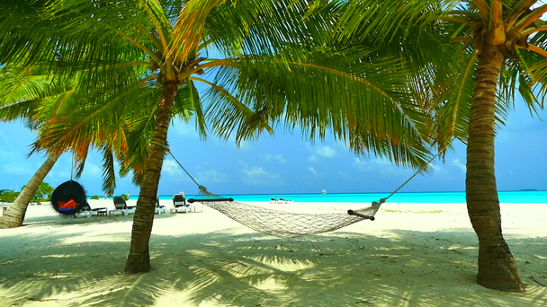 chaises longues avec mer et plage - Séquence, vidéo