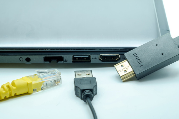 Cavo SB, cavo LAN e HDMI
 - Foto, immagini