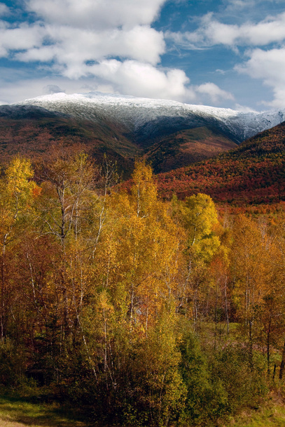 Montañas Blancas de New Hampshire en otoño
 - Foto, imagen