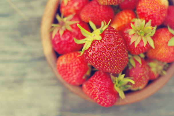 Fresh juicy berries of strawberry - Фото, зображення
