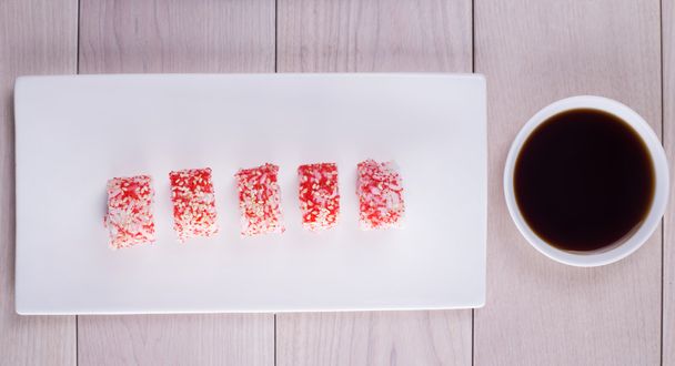 Cinq morceaux de sushi
  - Photo, image