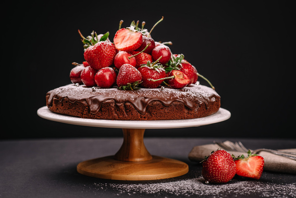 Tuscan chocolate cake with strawberries and cherries - Photo, Image