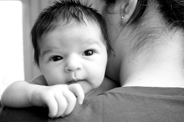 Newborn with mother - Fotoğraf, Görsel