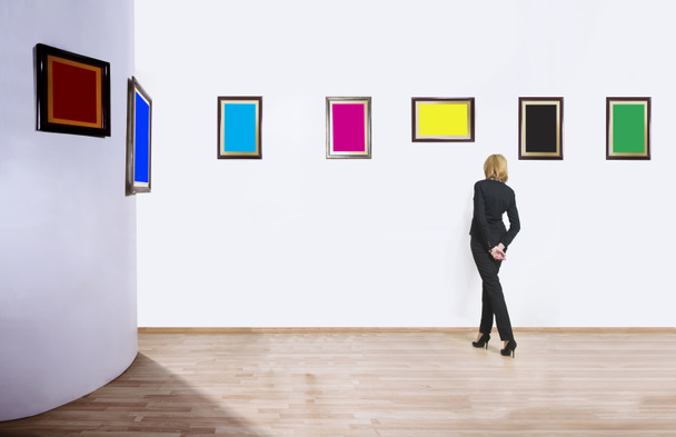 Art collector in museum - Photo, Image