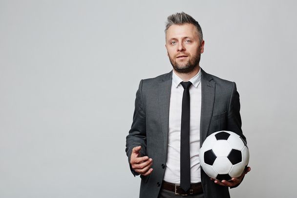 adam futbol topu ile - Fotoğraf, Görsel